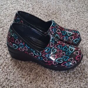 NWOT Easy Works Nursing Clogs